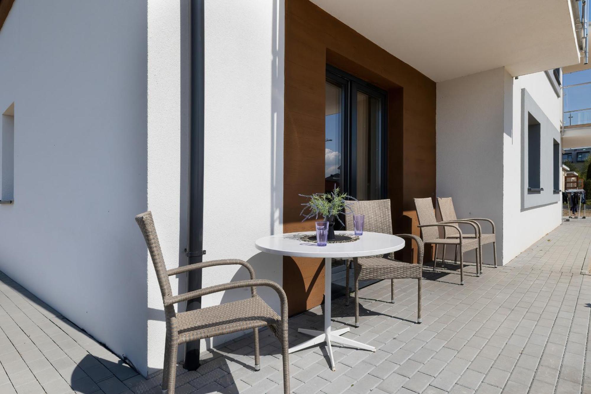Nadmorski Apartament Z Parkingiem W Ustroniu Morskim By Noclegi Renters Ustronie Morskie Exterior photo